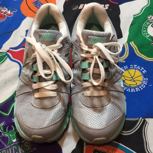 Nike Shoes - Women’s Nike Reax Rocket 2